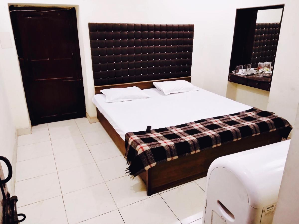 Roop Guest House Lucknow Exterior photo