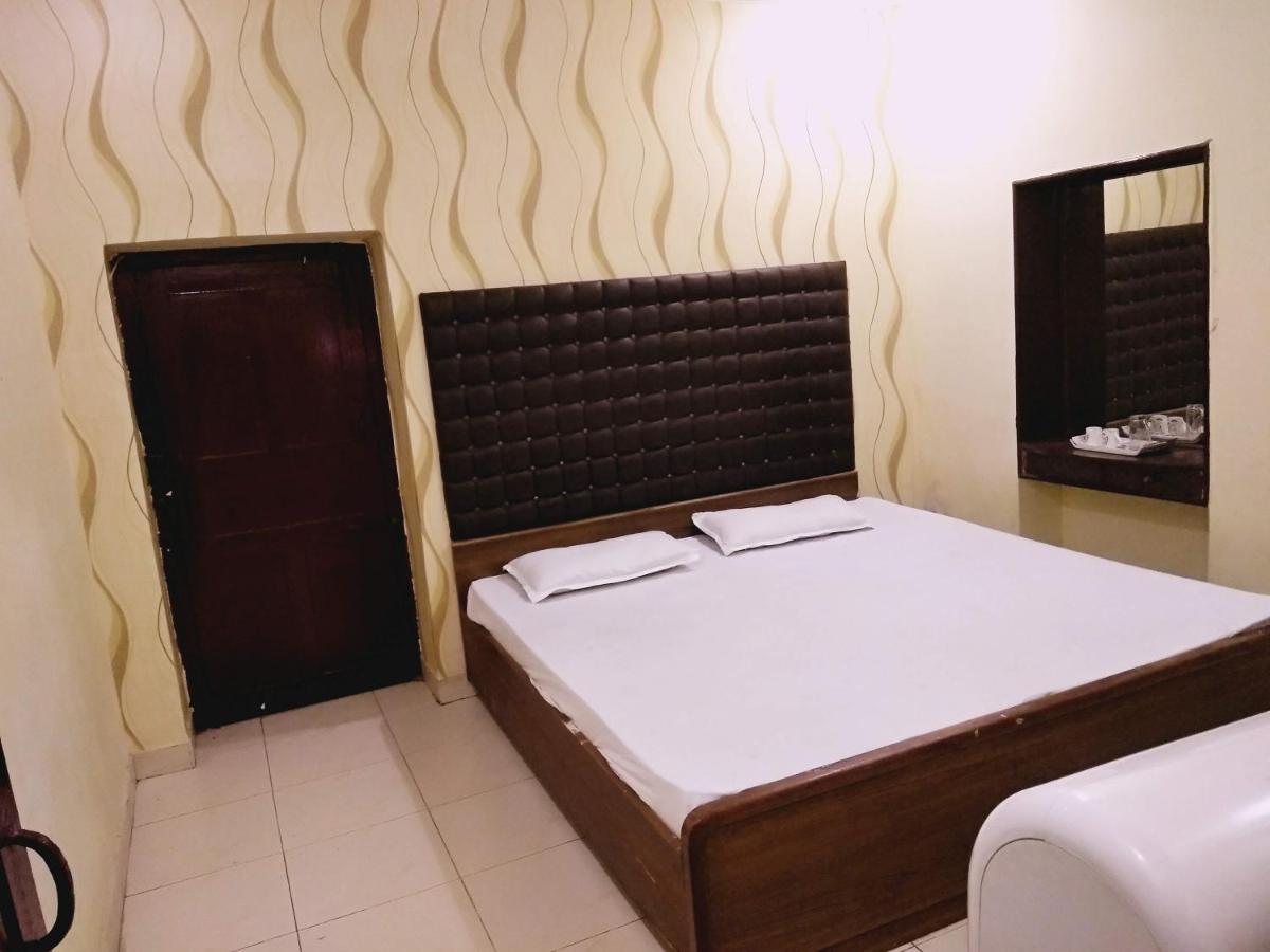 Roop Guest House Lucknow Exterior photo