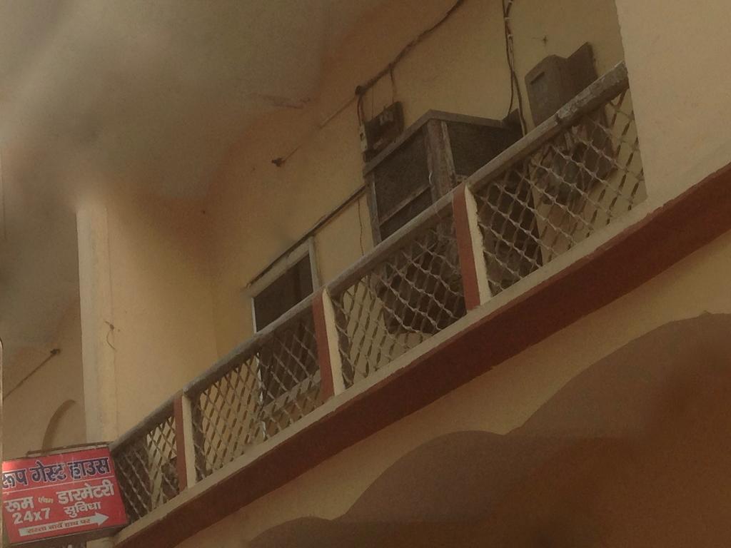 Roop Guest House Lucknow Exterior photo